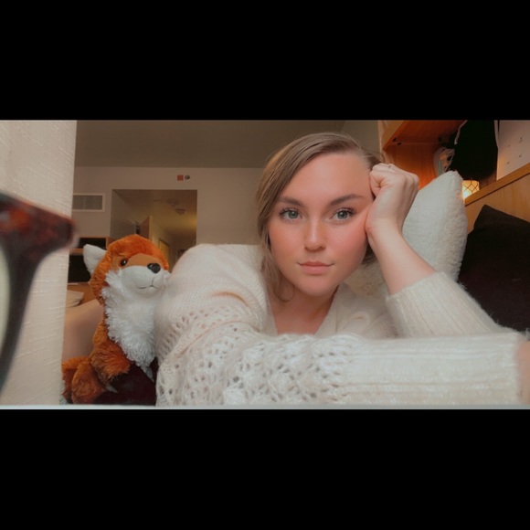 Meet your Posher, Abbie - Picture 4 of 6